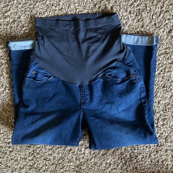 Aglow Maternity jean capris - Picture 4 of 6